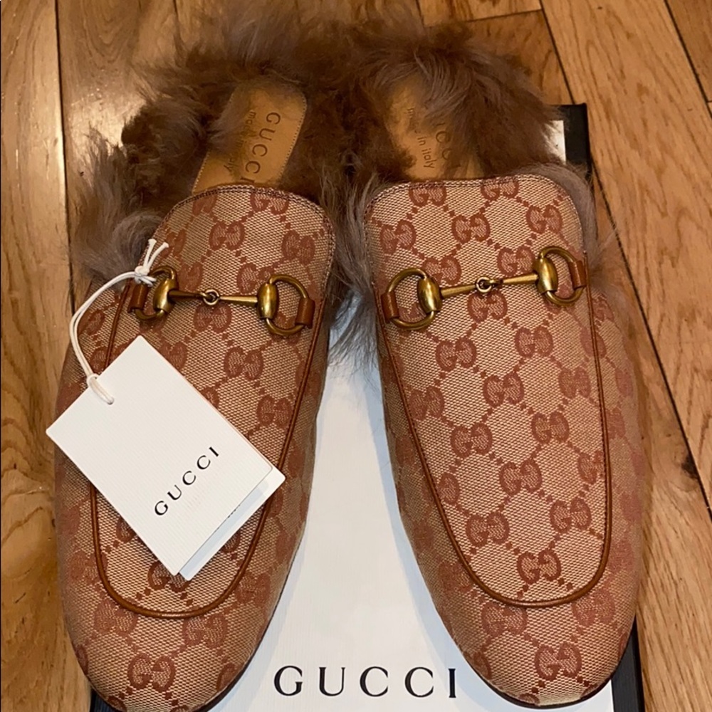 Gucci Brown Loafers with Gold Accents - Picture 2 of 4